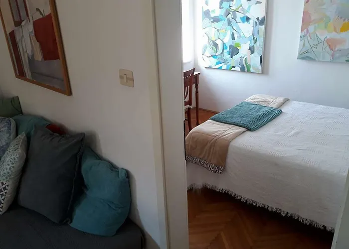 Punta Nana Mira