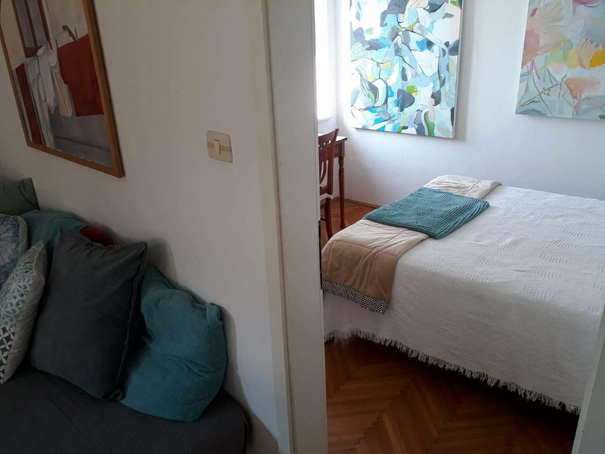 Punta Nana Mira